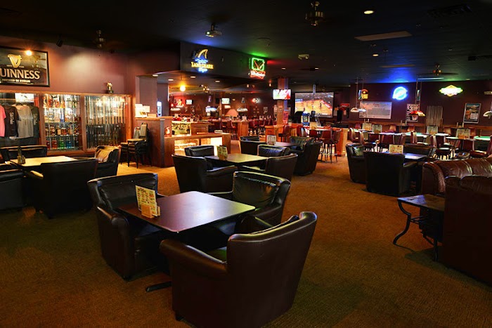 Side Pockets Restaurant & Sports Bar