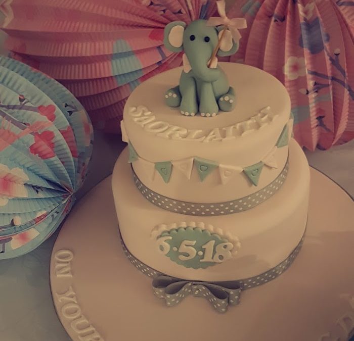 Little Topper Cakes