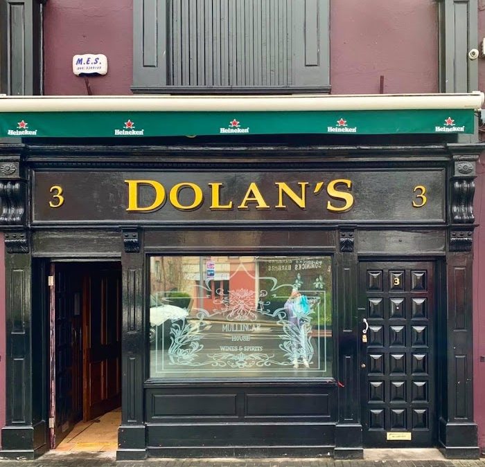 Dolan’s Bar / Mojo’s Niteclub